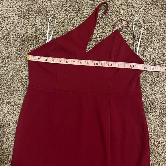 Lulu’s one shoulder dress - Picture 10 of 11